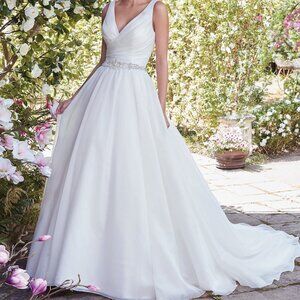 Rebecca Ingram "Karen" Wedding Gown (Unaltered)